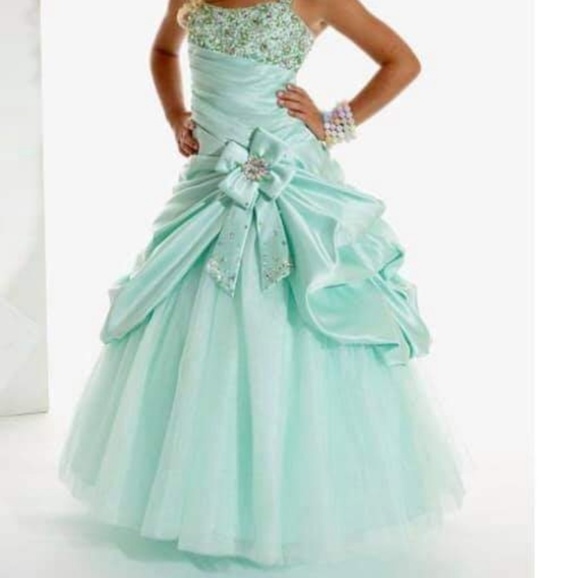 Tiffany Designs Other - Mint green, Tiffany, Size 4 Tiffany Designs Other - Mint green, Tiffany, Size 4